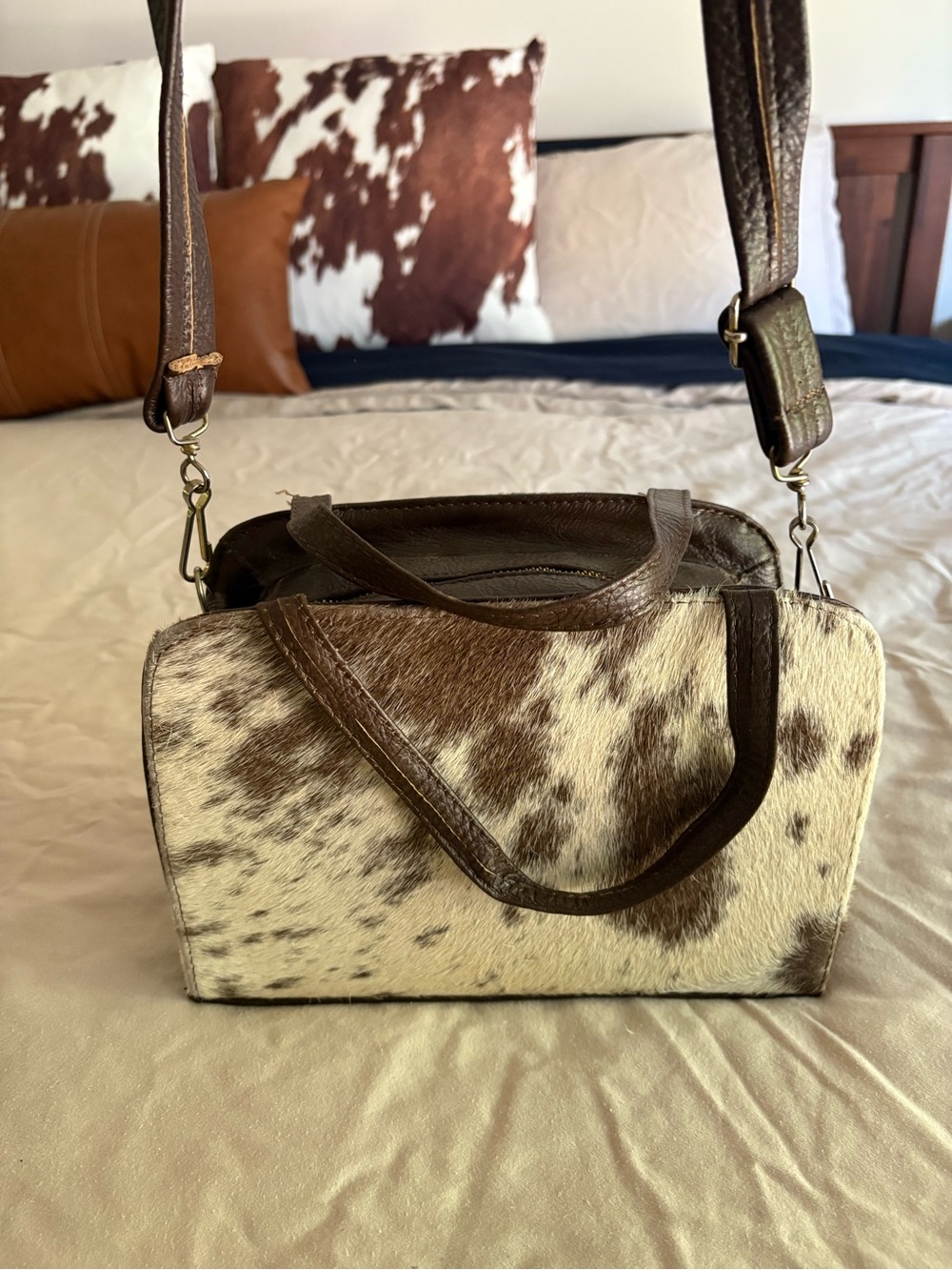 Brown Cowhide Leather Crossbody Satchel - Unbranded
